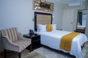 Q's Boutique Stay